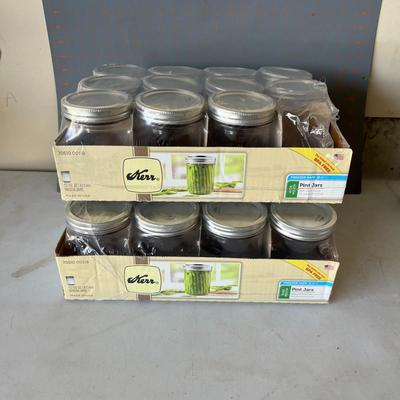 Kerr Mason Jars, Wide Mouth, Pint
