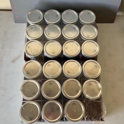 Kerr Mason Jars, Wide Mouth, Pint