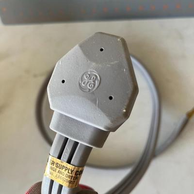 90-1050 3-Wire Range Cord (4ft; 40A)