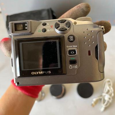 Olympus CAMEDIA Camera - Silver + Olympus WCON-P01 Lens (Silver) + Topman E8 Vintage Mini SLR Tripod + Cast Iron Rooster Hanging Hook