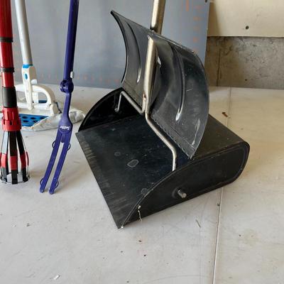Cleaning Supply Bundle & Dustpan