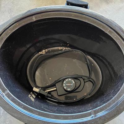 CROCK POT Slow Cooker (lid is missing handle)
