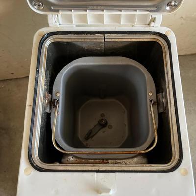 Hitachi Bread Machine Maker