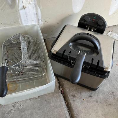 Deep Fryer (MISSING CORD)