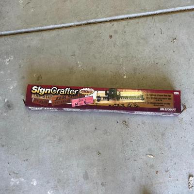 Router-Cut Wood Signs: The Milescraft SignCrafter