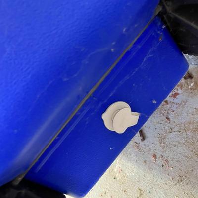 Coleman Cooler with wheels
