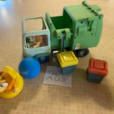 Bluey Trash Truck and Cans