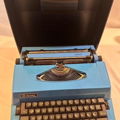 Vintage 70â€™s Royal Blue Typewriter