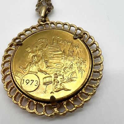 Assortment of MARDI GRAS Memorabilia SHANGRI LA & more