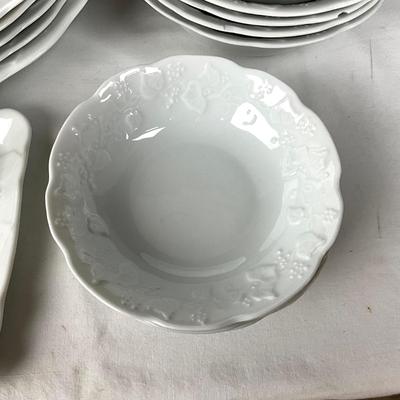 1026 DANSK White Ivy Limoges Dish Set