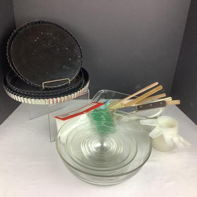 1010 Baker's Lot , Mixing Bowls, Tart Pans, Baking and more