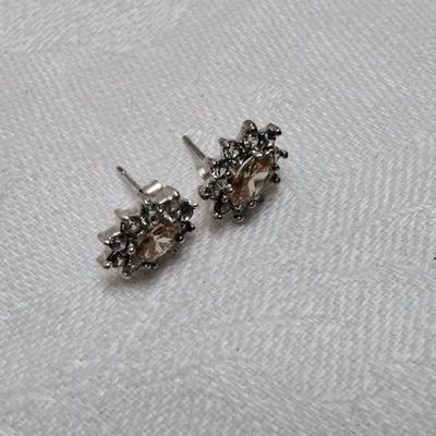 CW Citrine Surrounded by White Sapphires 925 Earrings