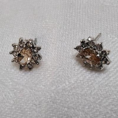 CW Citrine Surrounded by White Sapphires 925 Earrings