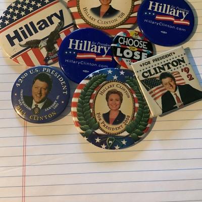 Clinton lot-Former President Bill Clinton, Hillary Clinton 8 buttons, pins, pinbacks collectibles