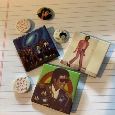 Rockstar Lot 7 Buttons, The Jacksons (6 brothers), Michael Jackson, Elvis, Huey Lewis & The News, The Beatles Ringo Starr