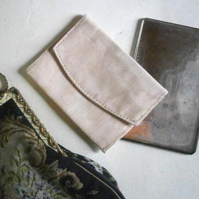 Vintage Tapestry Ladies Purse made in Austria