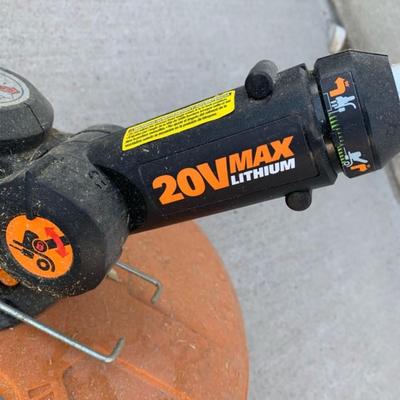 Worx weed trimmer 20V (no battery/charger)
