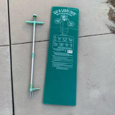 Leaf & Lawn Chute + stake