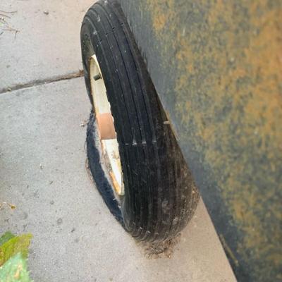 Small Craftsman II trailer with ramp (with bundle of hoses)