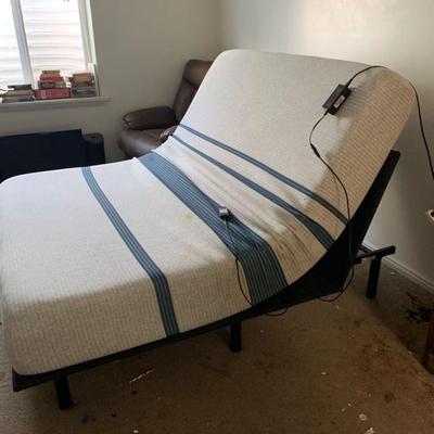 Queen Serta icomfort temptouch bluetouch 100 gentle firm lift bed