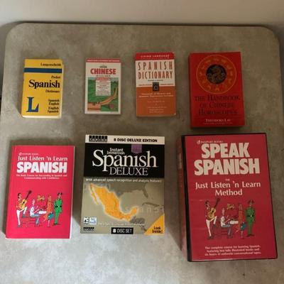 Bundle of Spanish & Chinese Books