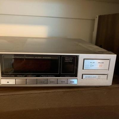 Realistic Compact Disc Digital Audio Player CD-1400