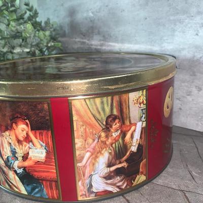 Vintage assorted of tins