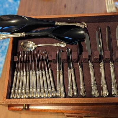 Exquisite 113 Piece 1958 Towle Sterling Silver Flatware "Old Master" Set