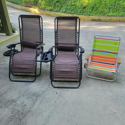 Five Beach/Lawn Chairs (G-DW)