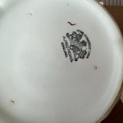 Royal Ironstone "Tealeaf" Bowl