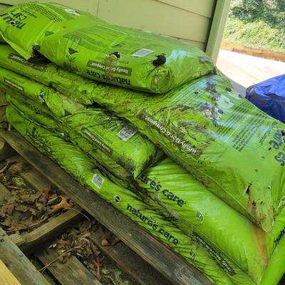 Modular Plant Cages and Nature's Care Compost (D-DW)