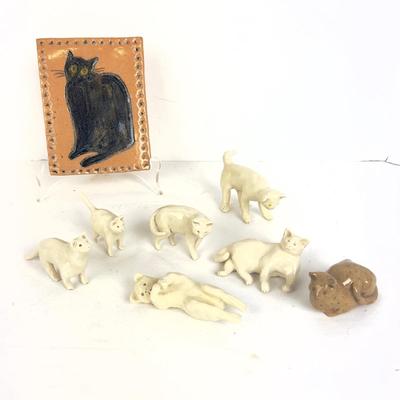 1058 Lot of Pottery Cat Sculptures by Virginia Perram