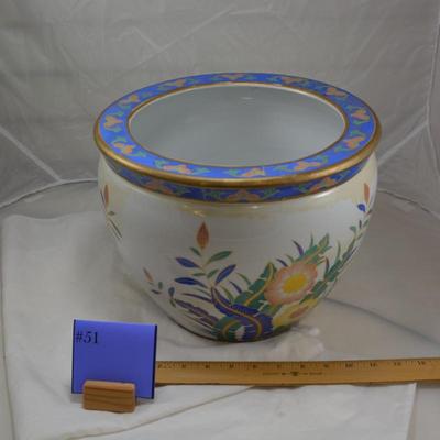 Floral Chinese Pot/Planter Measures 9.5"x12"
