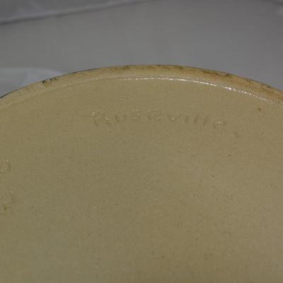 Roseville Sponge Wear 2 Qt. Low Crock