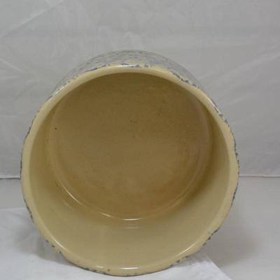 Roseville Sponge Wear 2 Qt. Low Crock