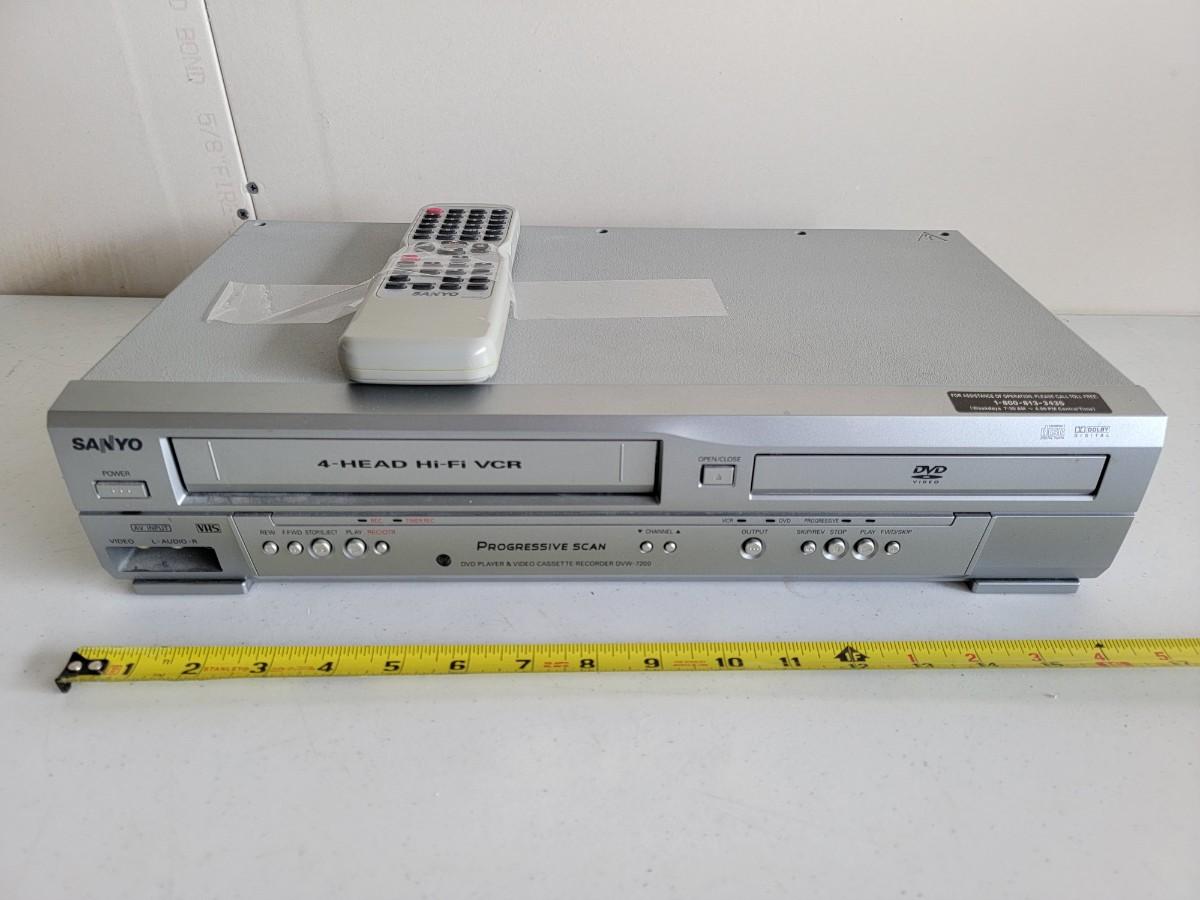 Sanyo DVW 7200 Combo VCR DVD Player