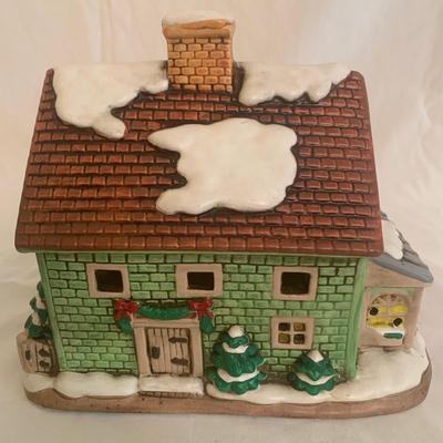 Christmas Decor with Disney Carousel, Spode Christmas Tree Plate, and More! (DR-KW)