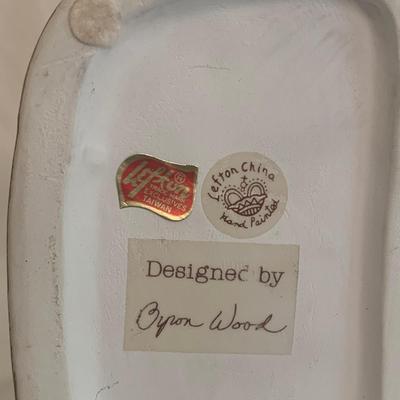 Christmas Decor with Disney Carousel, Spode Christmas Tree Plate, and More! (DR-KW)