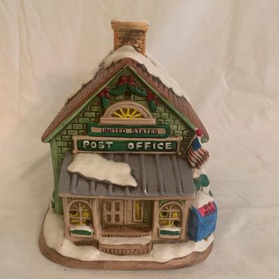 Christmas Decor with Disney Carousel, Spode Christmas Tree Plate, and More! (DR-KW)