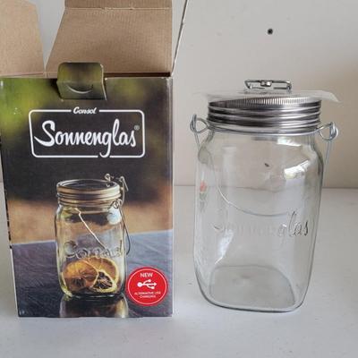 2 Sonnenglas solar jar lighting