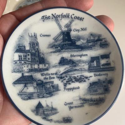 Large Lot of World Travel Ashtray Small Saucers