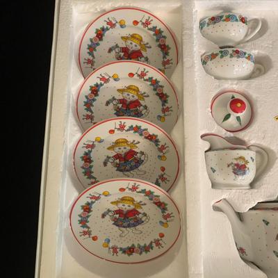 Spode Christmas Tree Wine Glasses, Whiskey Glasses, Coasters, and More (GR-KW)