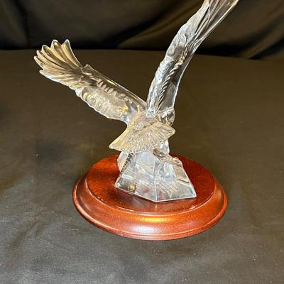 Eagle Figurines & Limited Edition Collectors Plate (M-RG)