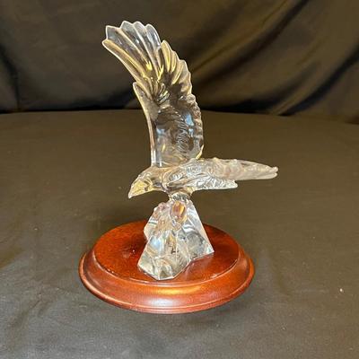 Eagle Figurines & Limited Edition Collectors Plate (M-RG)