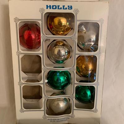 Vintage Glass Ornaments by Pyramid and Holly (GR-KW)