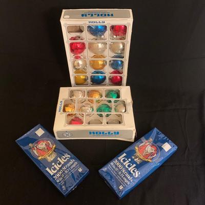 Vintage Glass Ornaments by Pyramid and Holly (GR-KW)