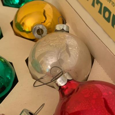 Vintage Glass Ornaments by Pyramid and Holly (GR-KW)