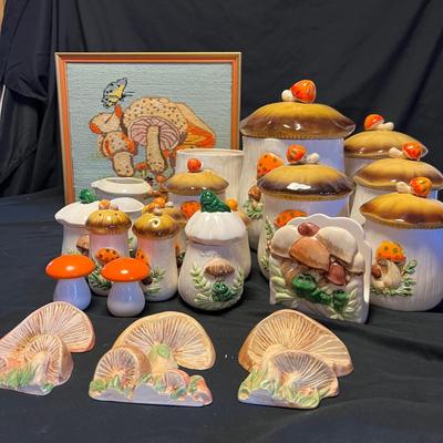 Merry Mushroom Vintage Sears Canisters & More (M-RG)