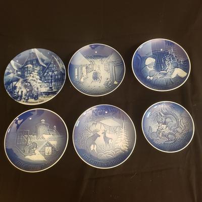 Bing and Grondahl Copenhagen Porcelain and Berlin Designs Christmas Plates ( GR-KD)