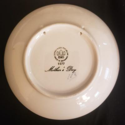 Bing and Grondahl Copenhagen Porcelain and Berlin Designs Christmas Plates ( GR-KD)